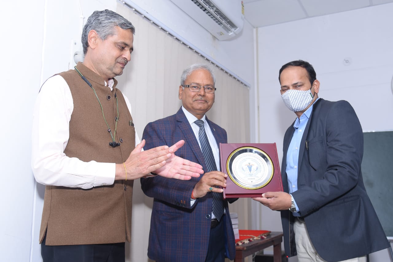 Hon’ble Minister, AHD,Dairy Development &Fisheries Development, Government of Maharashtra-Shri Sunil Chhatrapal Kedar visited the University Goat Unit alongwith AH officials of Maharashtra