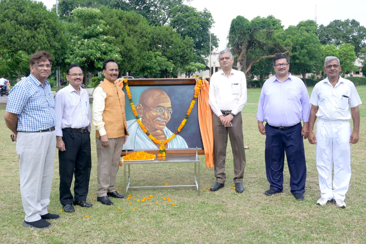 Garlanding of the portrait of Mahatma Gandhiji -Independence Day 2022