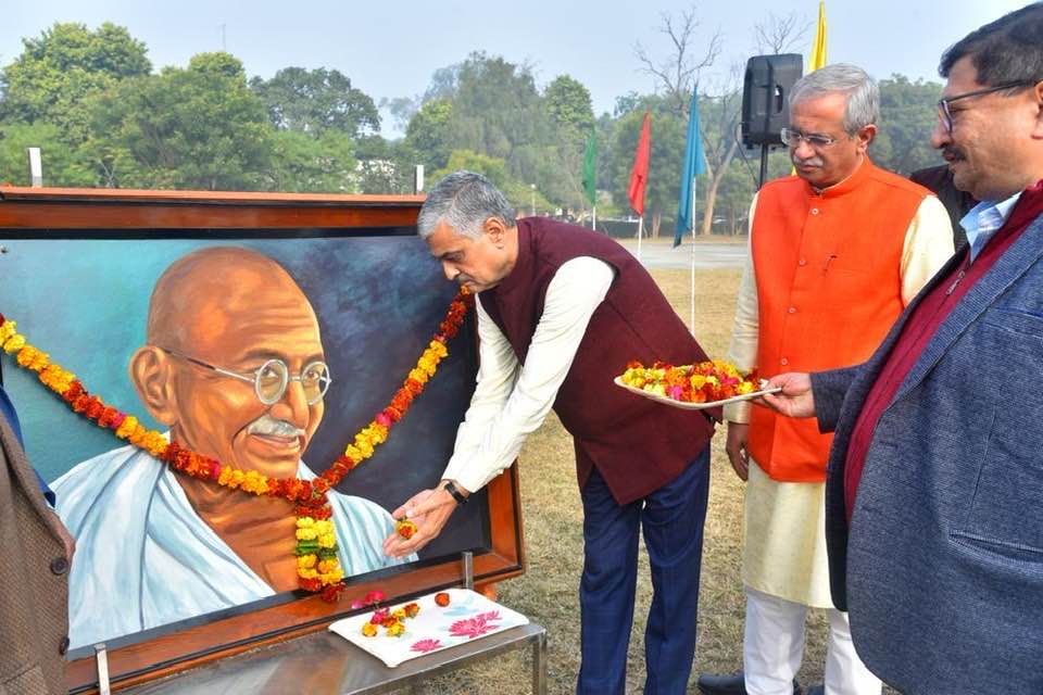 Dean, COVSc & AH paying tribute to Father of the Nation on the occasion of Republic day 2023