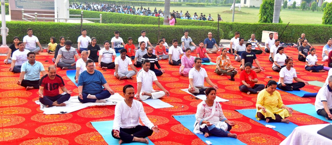 celebration-of-international-yoga-day-at-duvasumathura